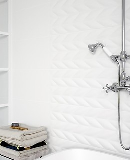 Smooth and structured tiles in white from French Braid collection